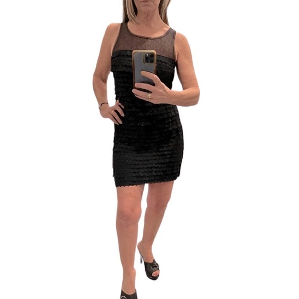 BCBGMAXAZRIA Black Tiered Lace Sleeveless Mini Dress.Size 6